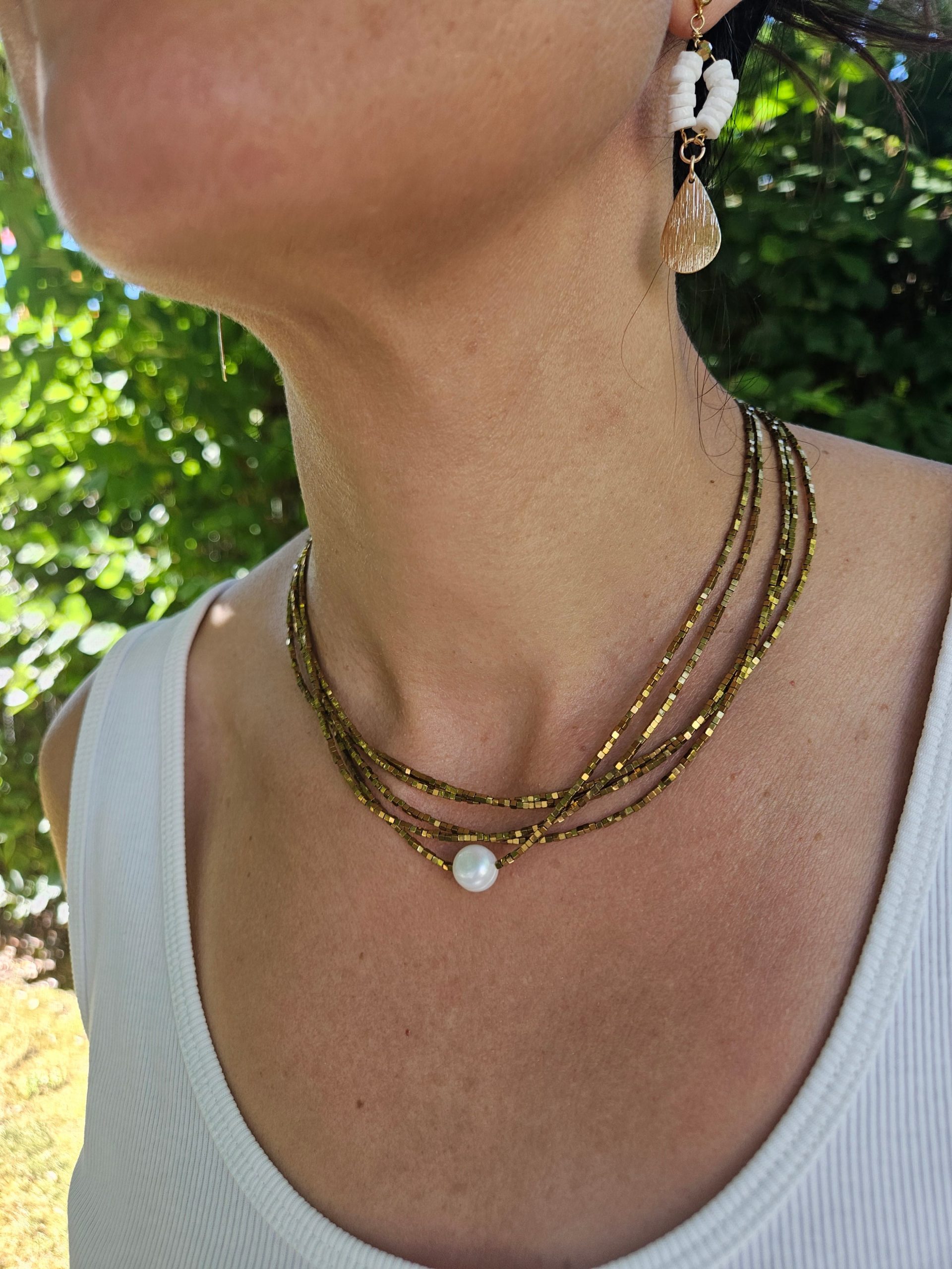 Collier ASTRAE porté